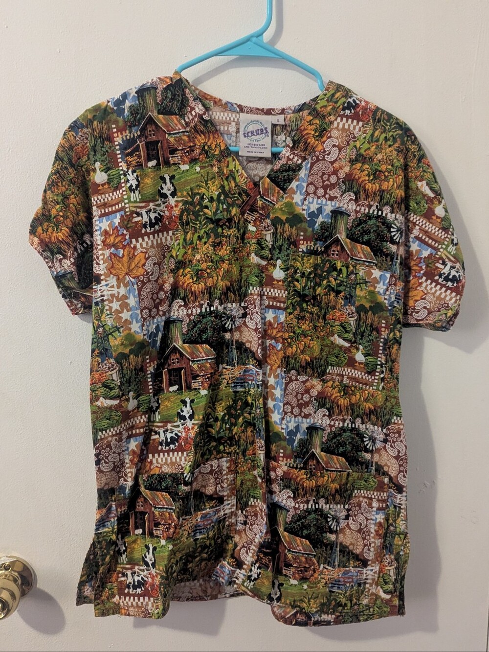 Farm Print Scrub Top
